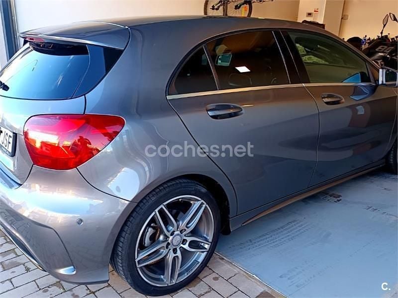 Usado Mercedes A200 AMG line 136 CV (100 kW) 2016 Gris / plata Berlina