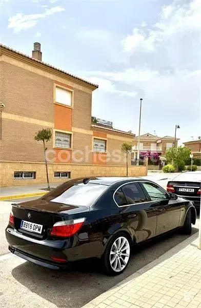 Usado BMW 523 177 CV (130 kW) 2005 Negro Berlina
