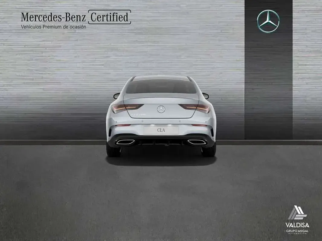 Usado Mercedes CLA200 163 CV (119 kW) 2025 Berlina