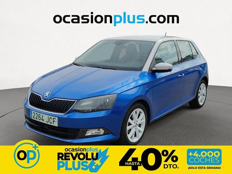 Usado Skoda Fabia Style 110 CV (80 kW) 2015 Azul Utilitario