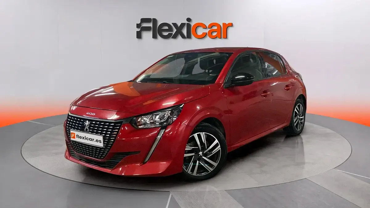 Usado Peugeot 208 Allure 101 CV (74 kW) 2023 Rojo Utilitario