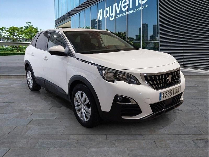 Usado Peugeot 3008 Style 130 CV (95 kW) 2020 Blanco SUV