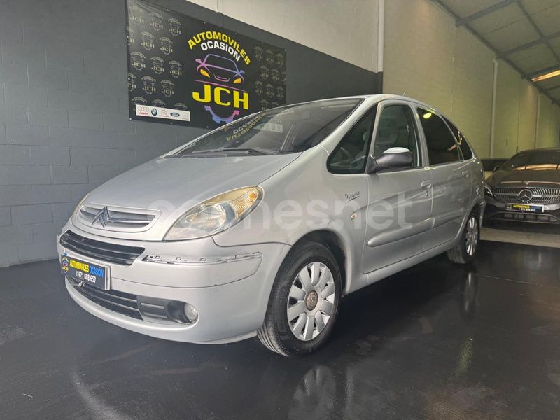 Gris / plata Usado 2008 Citroën Xsara Picasso Exclusive Monovolumen | 3699 € (Precio justo) - Imagen 1/4