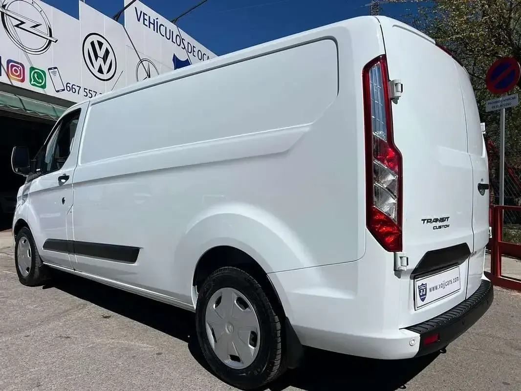 Usado Ford Transit Custom Trend 129 CV (94 kW) 2023 Blanco Van