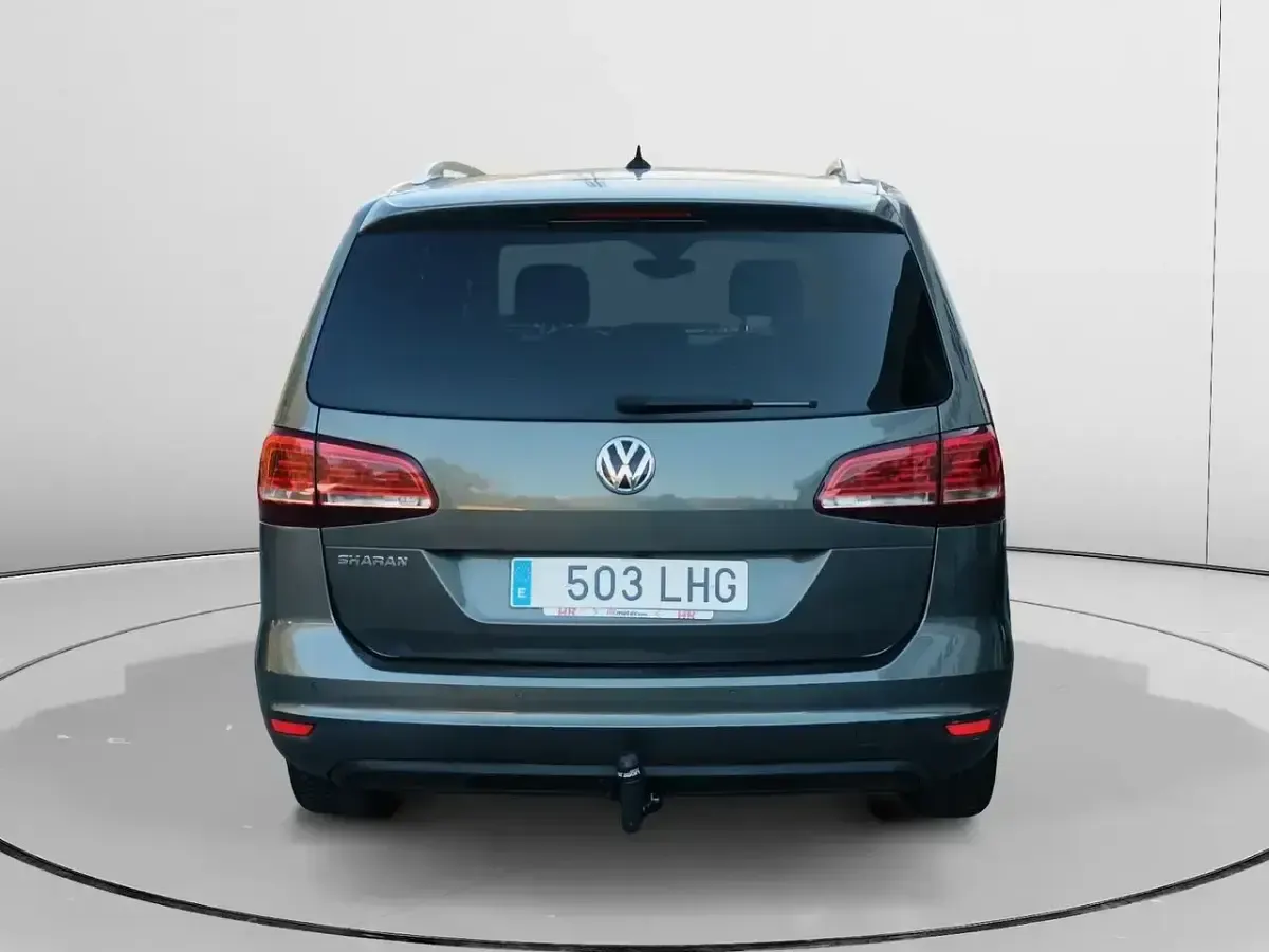 Usado VW Sharan Advance 177 CV (130 kW) 2020 Gris Monovolumen