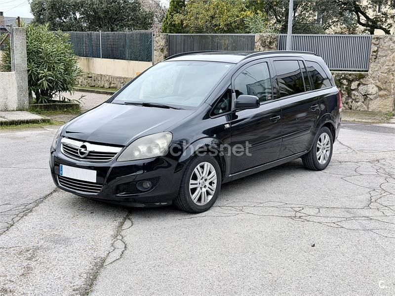 Usado Opel Zafira Cosmo 125 CV (91 kW) 2012 Negro Monovolumen