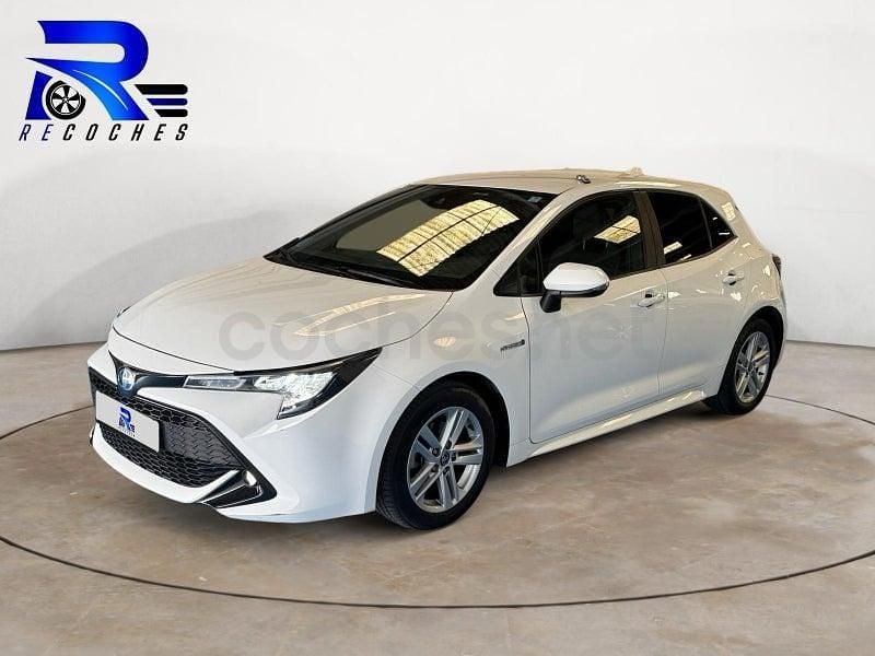 Usado Toyota Corolla Active 122 CV (89 kW) 2020 Blanco Berlina