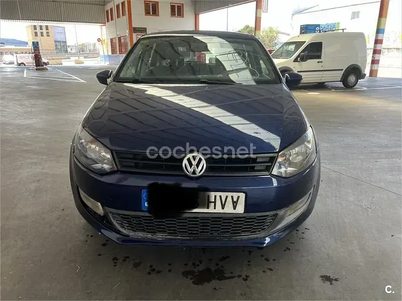 Usado VW Polo Advance 90 CV (66 kW) 2010 Azul Utilitario