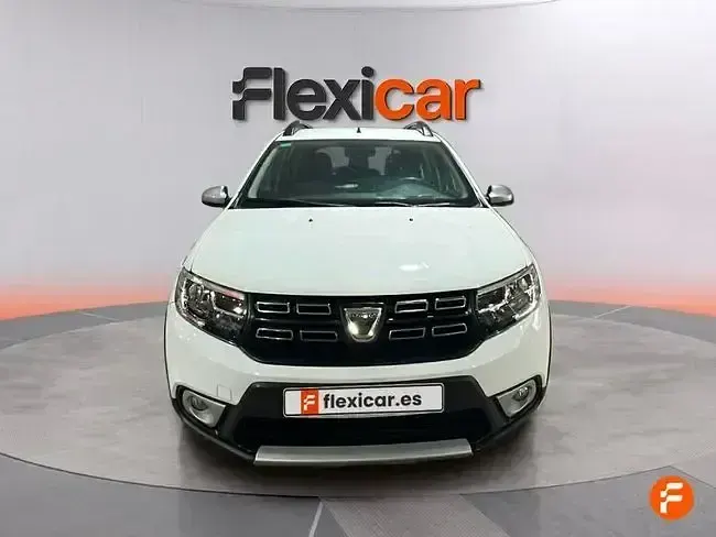 Usado Dacia Sandero Comfort 91 CV (66 kW) 2020 Blanco Berlina