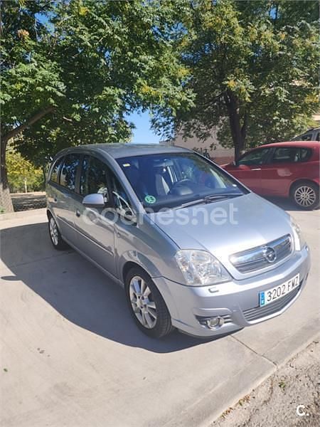 Gris / plata Usado 2007 Opel Meriva Cosmo Monovolumen | 4200 € (Un poco caro) - Imagen 1/4