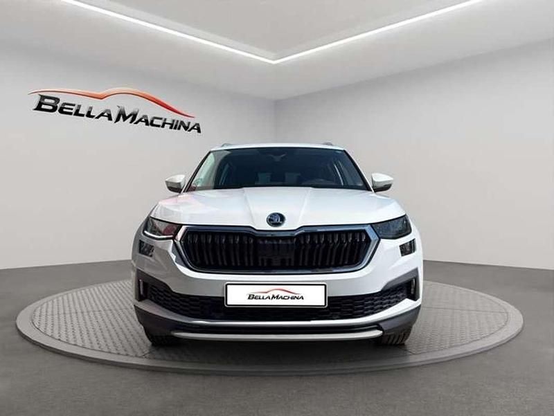 Usado Skoda Kodiaq Ambition 150 CV (110 kW) 2022 Blanco SUV