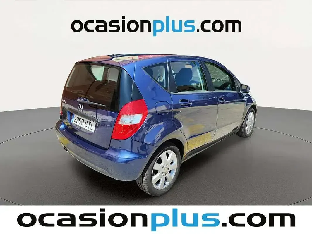 Usado Mercedes A160 95 CV (69 kW) 2010 Azul Utilitario