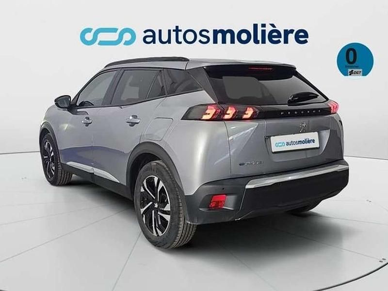 Usado Peugeot e-2008 Allure 100 kW (136 CV) 2023 Gris SUV