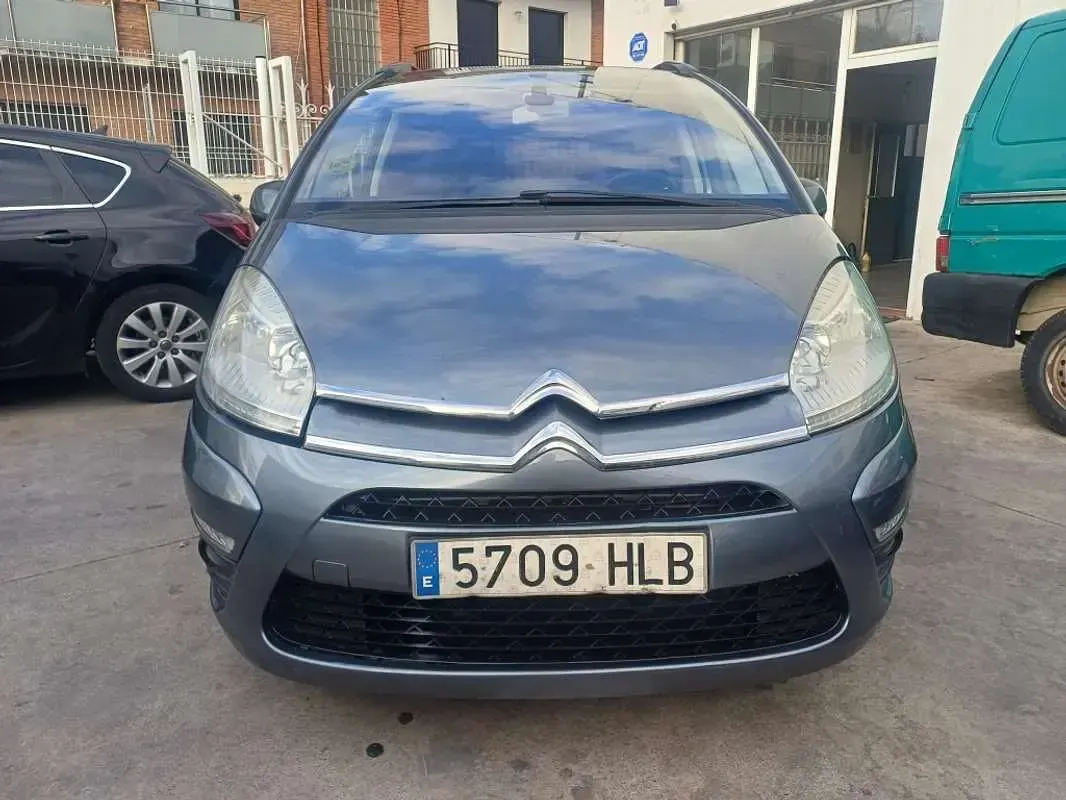 Usado Citroën Grand C4 Picasso Seduction 111 CV (81 kW) 2012 Gris Monovolumen