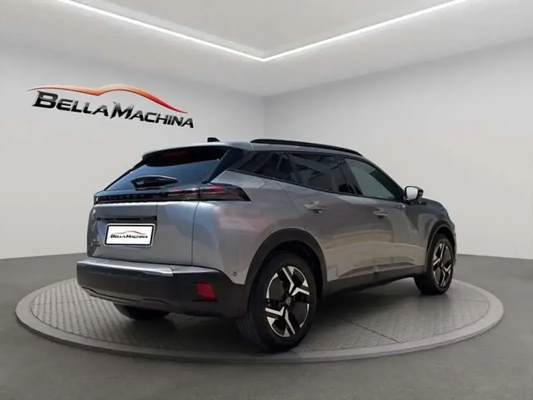 Usado Peugeot e-2008 Allure 114 kW (156 CV) 2024 Gris SUV