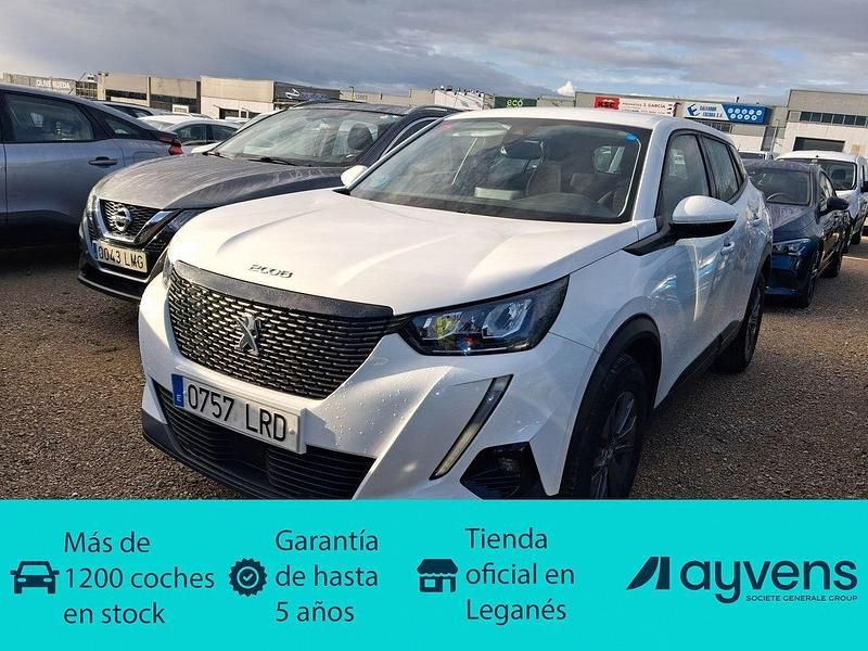 Usado Peugeot 2008 Active 110 CV (80 kW) 2021 Blanco SUV