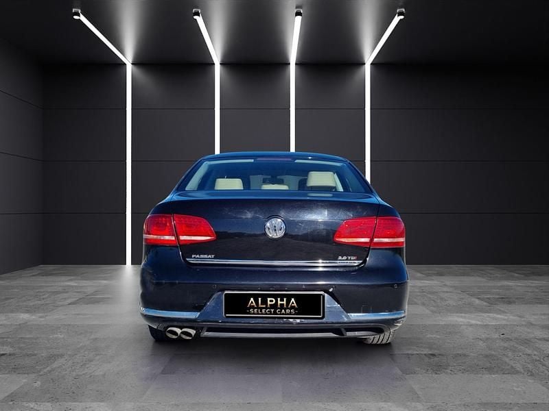 Usado VW Passat Highline 140 CV (102 kW) 2011 Negro Berlina