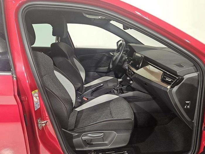 Usado Skoda Scala Style 110 CV (80 kW) 2022 Rojo Utilitario