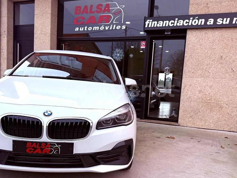 Usado BMW 225 Active Tourer iPerformance 224 CV (164 kW) 2019 Blanco Monovolumen