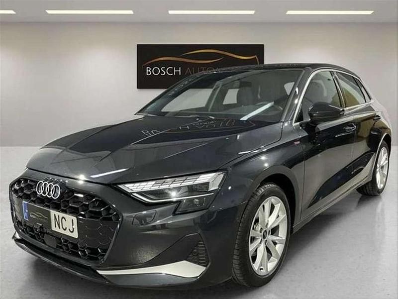 Usado Audi A3 Advanced 150 CV (110 kW) 2025 Gris Berlina