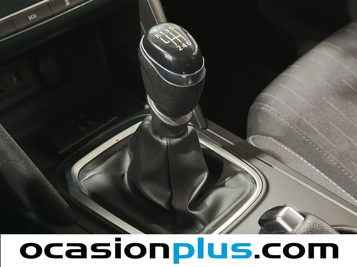 Usado Renault Mégane IV LIMITED 116 CV (85 kW) 2020 Azul Utilitario