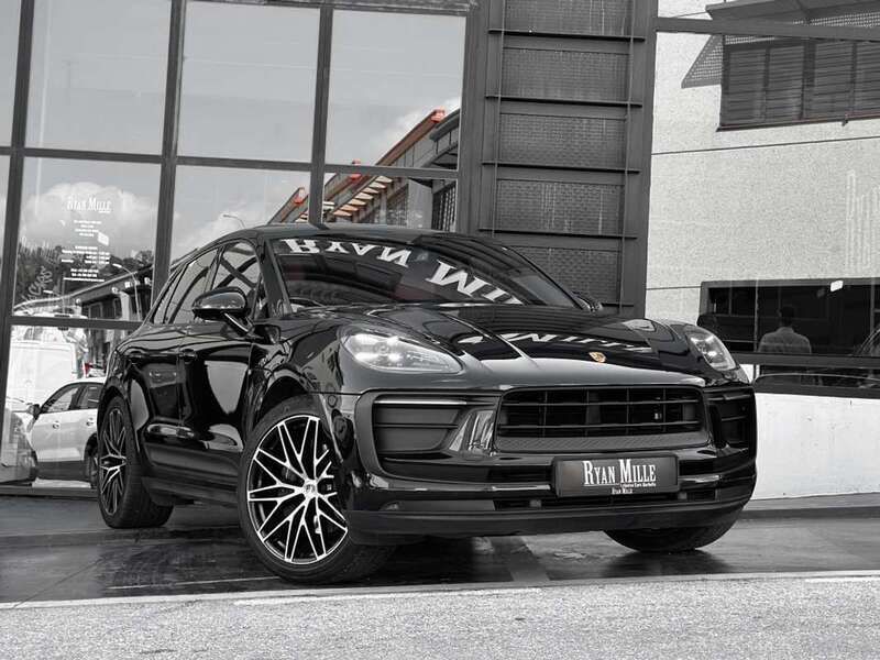 Negro Usado 2022 Porsche Macan SUV | 79.900 € (Caro) - Imagen 1/4