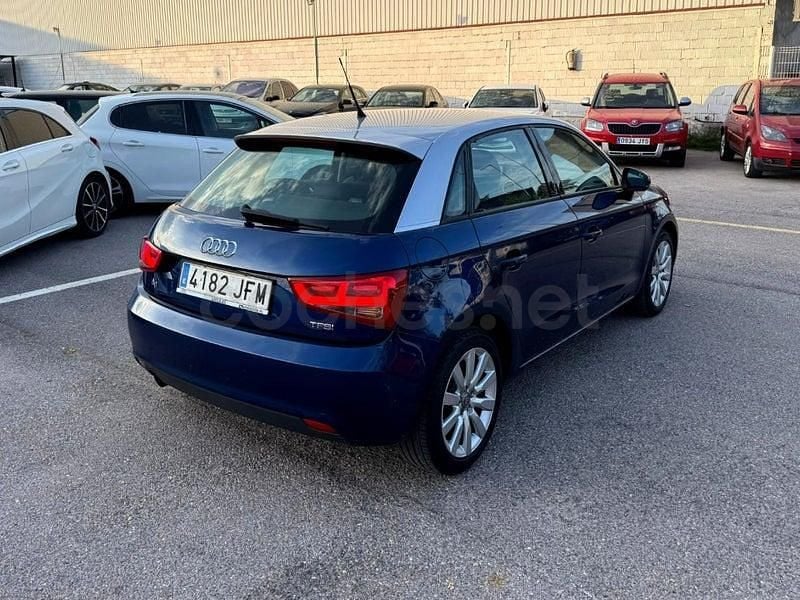 Usado Audi A1 Sportback 86 CV (63 kW) 2014 Azul Utilitario