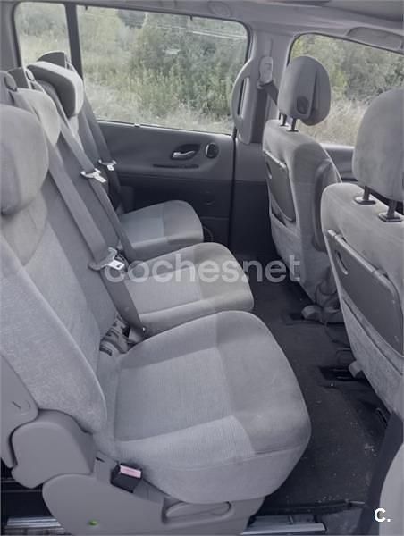 Usado Renault Espace Dynamique 170 CV (125 kW) 2005 Negro Monovolumen