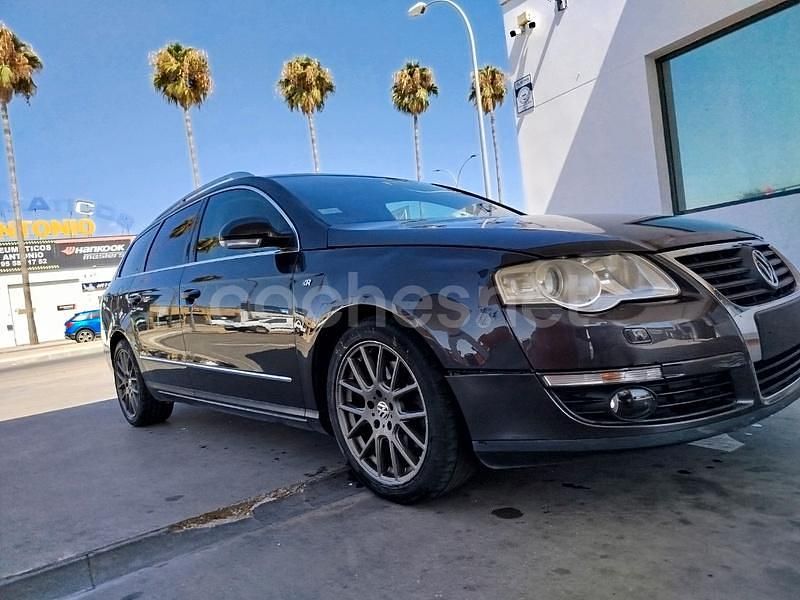 Negro Usado 2008 VW Passat R-line Familiar | 6499 € (Precio justo) - Imagen 1/4