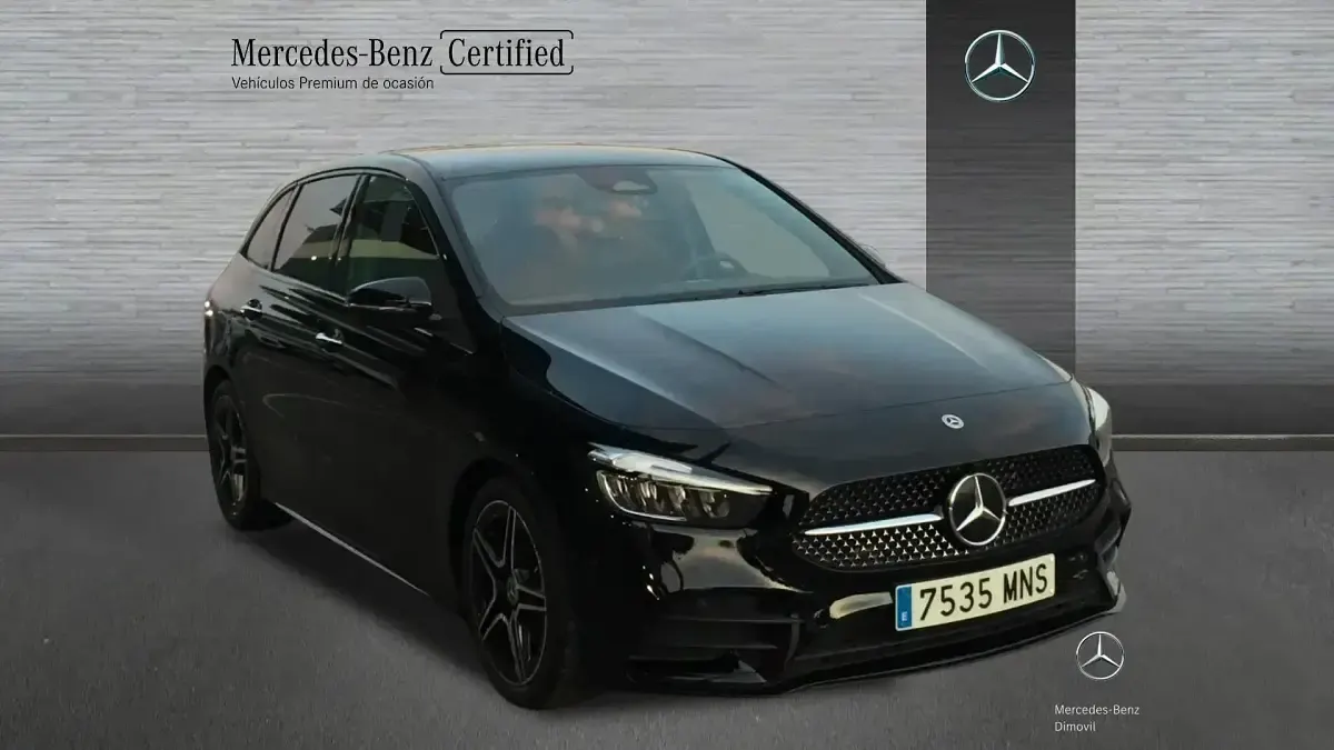 Occasion Mercedes B200 AMG line 150 PK (110 kW) 2024 Zwart MPV