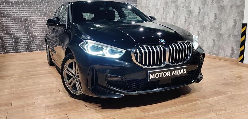 Usado BMW 118 M Sport 150 CV (110 kW) 2022 Negro Utilitario