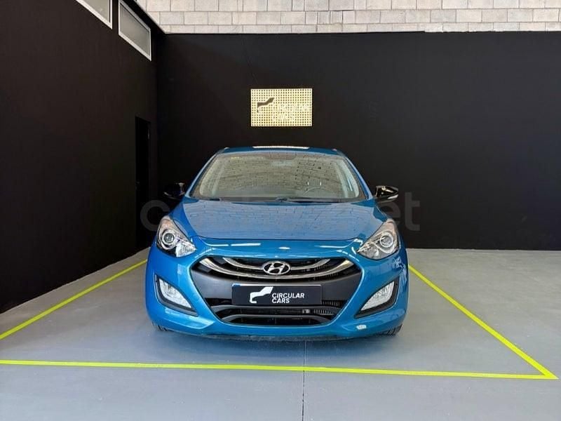 Usado Hyundai i30 110 CV (80 kW) 2014 Azul Berlina