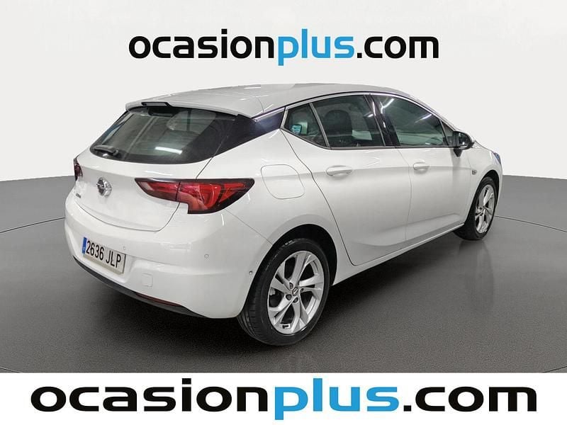 Usado Opel Astra Dynamic 150 CV (110 kW) 2016 Blanco Utilitario