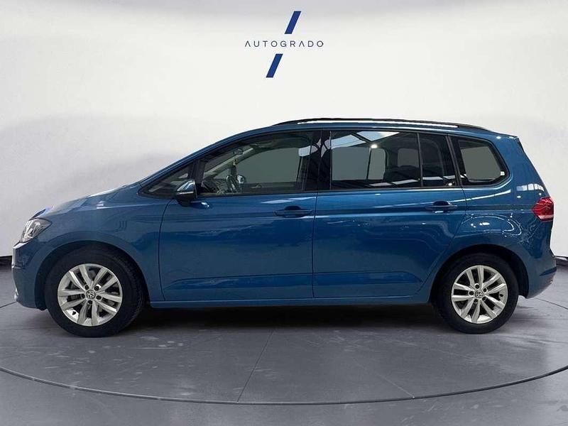 Usado VW Touran Business 116 CV (85 kW) 2017 Azul Monovolumen