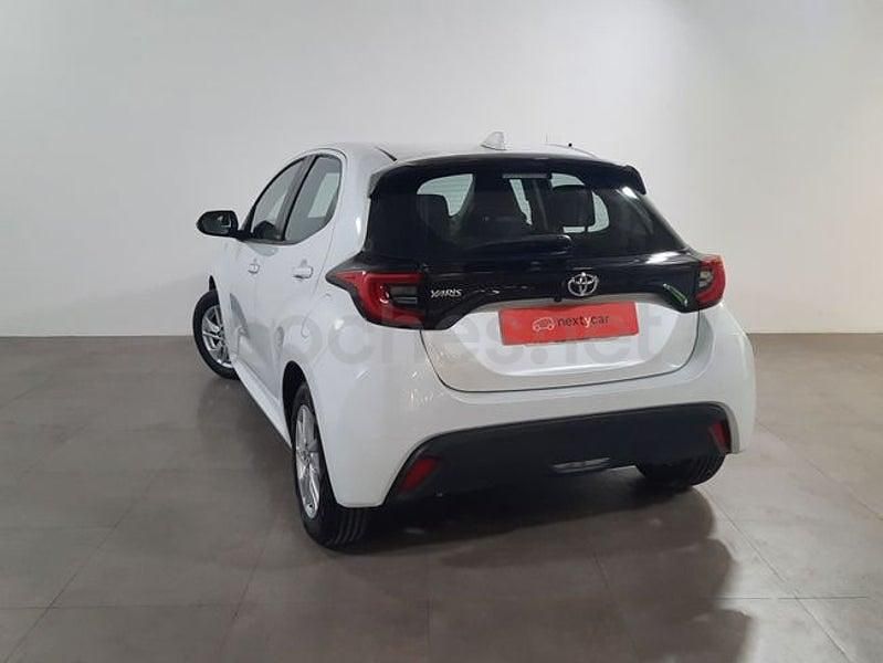 Usado Toyota Yaris 125 CV (91 kW) 2021 Blanco Utilitario