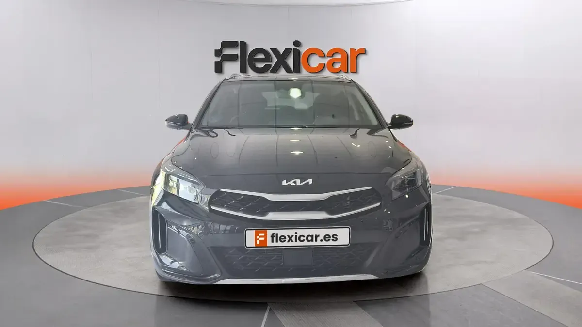 Usado Kia XCeed GT-Line 160 CV (117 kW) 2023 Gris SUV