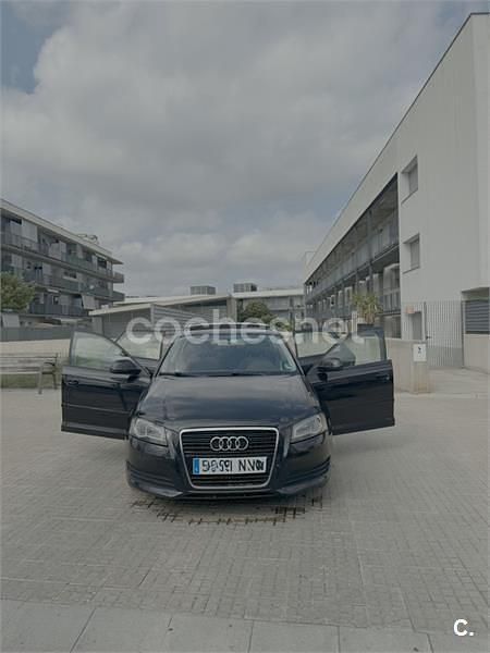 Negro Usado 2009 Audi A3 Sportback Attraction Berlina | 6600 € (Buen precio) - Imagen 1/4
