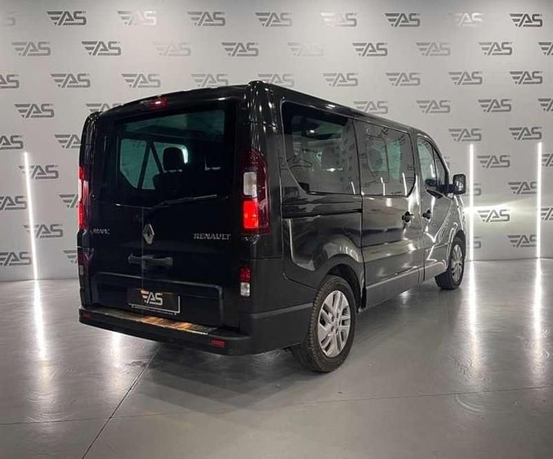 Begagnad Renault Trafic 125 HK (91 kW) 2016 Svart Minibuss