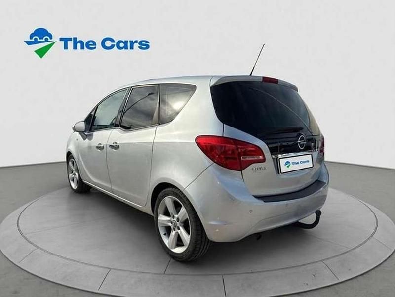 Usado Opel Meriva Cosmo 101 CV (74 kW) 2011 Gris Monovolumen