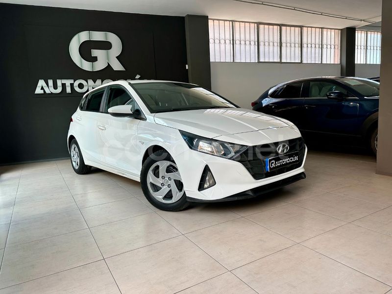 Blanco Usado 2021 Hyundai i20 Berlina | 10.990 € (Buen precio) - Imagen 1/4
