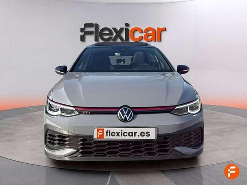 Usado VW Golf VII GTI 300 CV (220 kW) 2021 Gris Utilitario