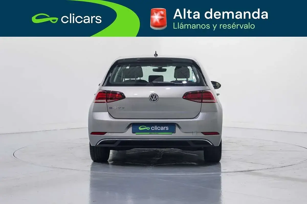 Usado VW e-Golf 100 kW (136 CV) 2020 Plateado Utilitario