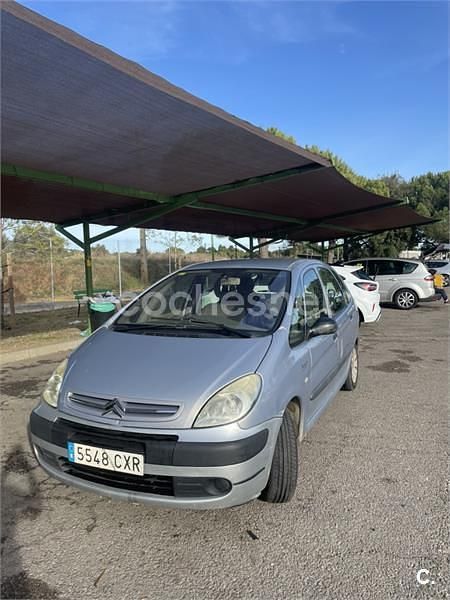 Gris / plata Usado 2004 Citroën Xsara Picasso Monovolumen | 1800 € (Buen precio) - Imagen 1/4