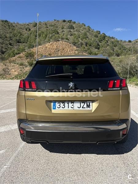 Usado Peugeot 3008 Allure 120 CV (88 kW) 2017 Naranja SUV