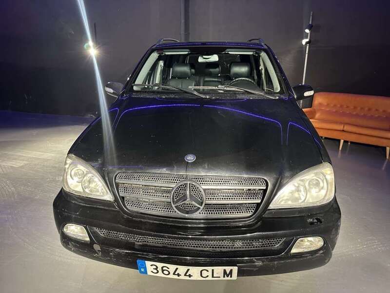 Usado 2003 Mercedes ML270 SUV | 5490 € (Precio justo) - Imagen 1/4