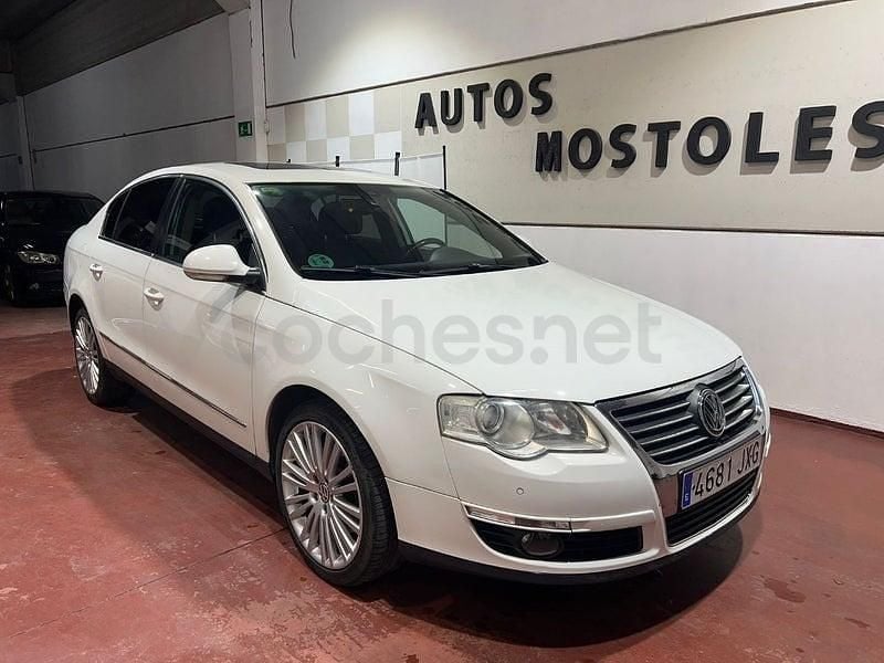 Blanco Usado 2008 VW Passat R-line Berlina | 7850 € (Precio justo) - Imagen 1/4