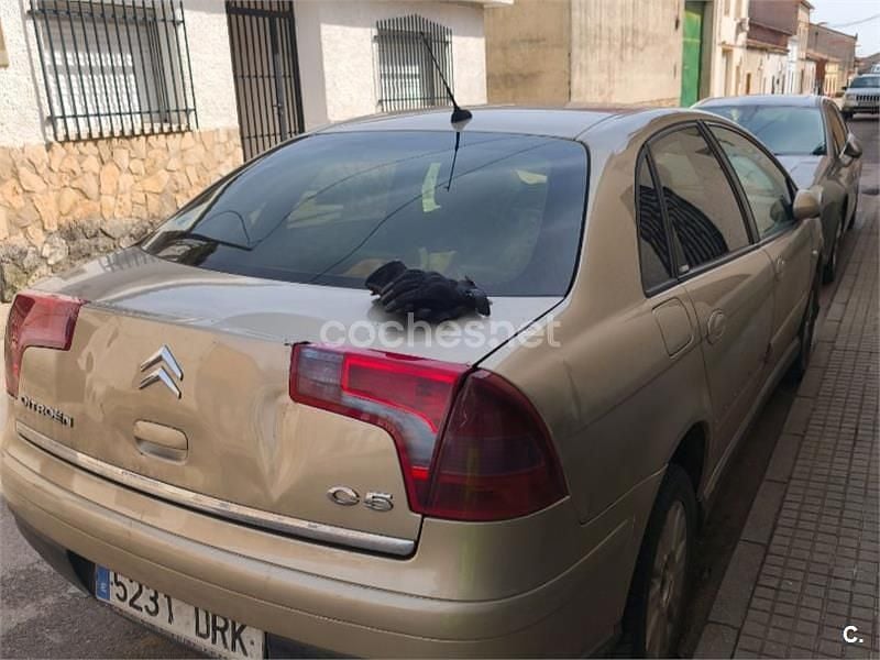 Usado Citroën C5 Exclusive 138 CV (101 kW) 2005 Beige Berlina