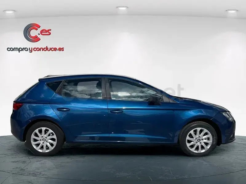 Usado Seat Leon I-Tech 105 CV (77 kW) 2015 Azul Berlina