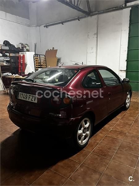 Usado Renault Mégane Coupé 150 CV (110 kW) 1996 Granate Coupe