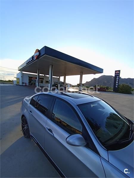 Usado BMW 318 143 CV (105 kW) 2010 Gris / plata Berlina